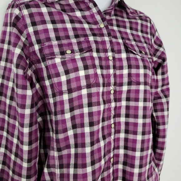 The North Face Purple Plaid LongSleeve Pearl Shirt - Picture 3 of 8